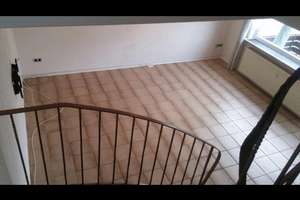 Gepflegte  Maisonette- Wohnung mit drei Zimmern sowie Balkon und Einbauküche in Rheinhausen – Uhlandweg 6, 68794 Oberhausen-Rheinhausen – Vorschaubild 7