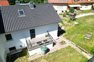 |Sanierte Doppelhaushälfte in Eilsbrunn| 

Perfekte Lage für Familien – Die vollständige Adresse der Immobilie erhältst du vom Anbieter., 93161 Sinzing – Vorschaubild 7