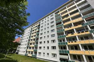 Hell und freundliche 3-Raum-Wohnung mit Balkon – Bernsdorfer Str. 134, 9126 Bernsdorf, Chemnitz – Vorschaubild 4