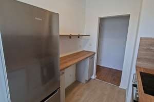 ~ ERSTBEZUG N. SANIERUNG: Sehr schöne, tolle 2-Zi.-Wohnung * neue EBK * zentral in S-Wangen ~ – Die vollständige Adresse der Immobilie erhältst du vom Anbieter., 70327 Wangen, Stuttgart – Vorschaubild 4