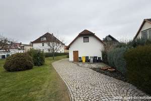 ERFOLGREICH VERMARKTET - Gepfl. 2-FH mit ausgebautem KG., Doppelgarage auf 1.728 m² Grst. in Vacha – Die vollständige Adresse der Immobilie erhältst du vom Anbieter., 36404 Vacha – Vorschaubild 6