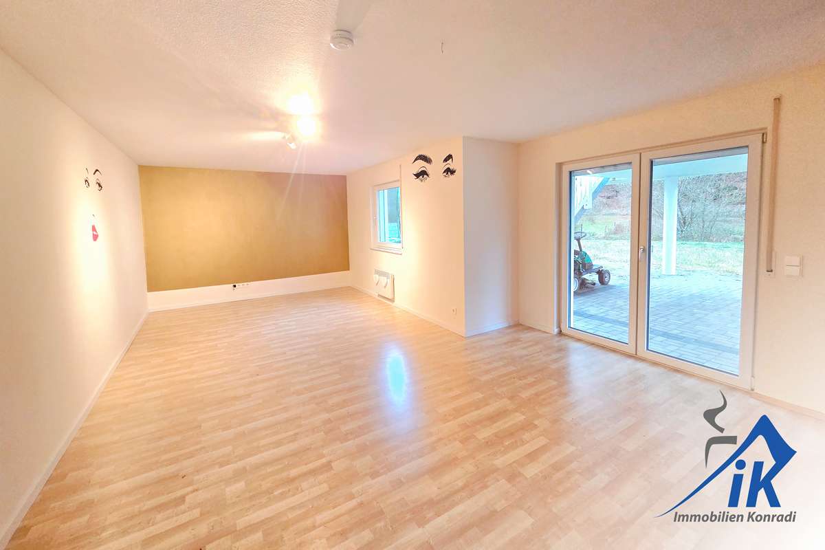 Immobilie in Wiesbach - IK | Wiesbach: Großzügiges Einfamilienhaus mit großem Grundstück und möglicher Einliegerwohnung - Bild 14