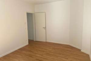 Luxuriöse 4 Raumwohnung mit Fußbodenheizung, Wanne und Dusche, Hauswirtschaftsraum, Parkett! – Jacobstraße 23, 6110 Südliche Innenstadt, Halle (Saale) – Vorschaubild 8
