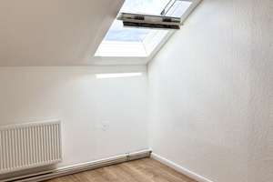 Altbau 4 Zimmer Dachgeschosswohnung im Gründerzeitviertel in Mönchengladbach – Die vollständige Adresse der Immobilie erhältst du vom Anbieter., 41061 Gladbach, Mönchengladbach – Vorschaubild 17