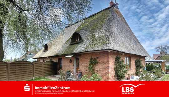 Bild von Bezugsfertiges, charmantes Reetdachhaus