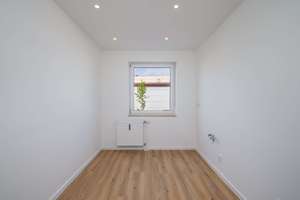 Frisch sanierte 4-ZKB mit Balkon & separatem WC in ruhiger Lage – Provisionsfrei – Hirblingerstraße  158c, 86156 Oberhausen-Süd, Augsburg – Vorschaubild 12
