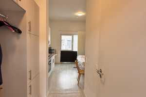 Gepflegtes 1-Zimmer-Single-Appartement mit Küchenzeile und PKW-Stellplatz – Dietrichsweg 66a, 26127 Oldenburg (Oldenburg) – Vorschaubild 1