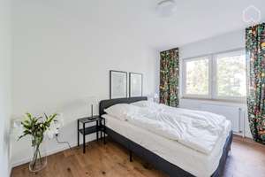 Zentrale Lage trifft frisches Design – 2 Zimmer zur Gartenseite zum Verlieben – Die vollständige Adresse der Immobilie erhältst du vom Anbieter., 12163 Steglitz, Berlin – Vorschaubild 5