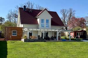 Familienfreundliches Einfamilienhaus mit großzügigem Garten in der Nähe von Magdeburg – Salzlandkreis – Vorschaubild 1