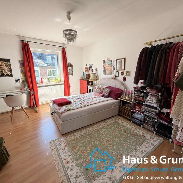 ***helle 3-Zimmer-Wohnung mit modernem Bad in unmittelbarer Nähe des Luisenhospitals***