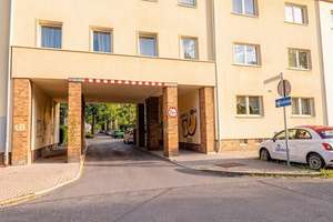 Süße 3-Raumwohnung mit großem Potenzial in charmanter Gegend – 4425 Taucha – Vorschaubild 1