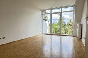 2-Zimmer-Wohnung mit Balkon am Mangfallplatz