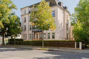 www.r-o.de +++ Einziehen und Wohlfühlen - Gemütliche 2-Zimmerwohnung mit Balkon in Striesen