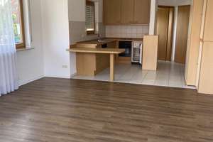 Helles, ruhig gelegenes 1,5-Zimmer-Appartement mit Balkon, Einbauküche und Blick ins Grüne – Jörg-Rathgeb-Str. 7, 70794 Filderstadt – Vorschaubild 2