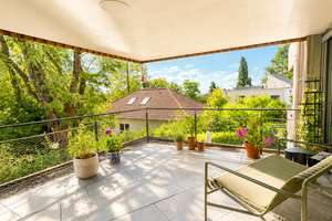     Exklusives Architektenhaus in Kronberg – teilmöbliert auf Zeit (18 Monate) – Die vollständige Adresse der Immobilie erhältst du vom Anbieter., 61476 Kronberg im Taunus – Vorschaubild 1