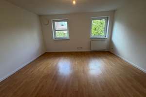 **STADTHAUS IN HH-SÜLLDORF** - 3 Zimmer, ca.80 qm,Terrasse, Stellpl. – Sülldorfer Landstr. 112H, 22589 Sülldorf, Hamburg – Vorschaubild 5