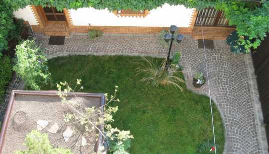 Bild von Rarität von Privat, Frankfurt (Bornheim), 1-2 Familienhaus plus Nebengebäude in ruhiger Lage