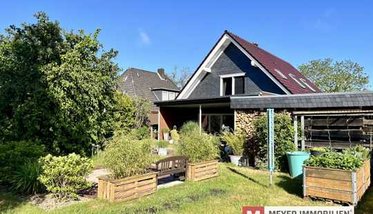 Bild von Kernsaniertes Einfamilienhaus mit Doppelgarage und Blick ins Grüne am Ortsrand von Rastede (Obj.-Nr.