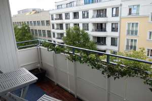 DACHGESCHOSS MIT AUFZUG, ZWEI LOGGIEN, TIEFGARAGE UND GEHOBENER AUSSTATTUNG IN KUDAMMSEITENSTRASSE