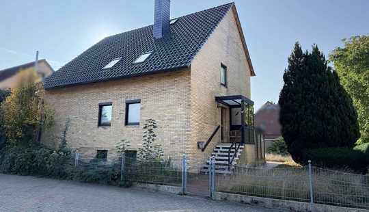 Bild von Freistehendes Zweifamilienhaus mit Keller in Misburg-Süd