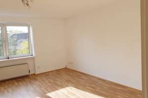 sonnendurchflutete 3,5-Zimmer-Wohnung mit Balkon auf Hagen-Emst – Die vollständige Adresse der Immobilie erhältst du vom Anbieter., 58093 Emst, Hagen – Vorschaubild 8