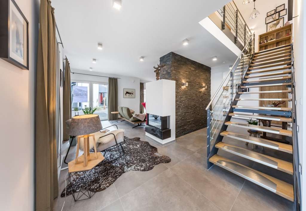 Immobilie in Steinbach-Hallenberg - OKAL - Großzügig und elegant wohnen ! - Bild 3