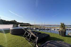 LUXUS Hausboot - 3 Etagen - 100m² Wohnen + 120 m² SONNENTERRASSE - Kamin, Kino, komplett individuell – Potsdam – Vorschaubild 42