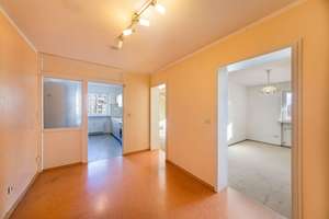 Helle 3-Zi.-Wohnung mit Loggia und weitläufigem Blick ins Grüne in Großhadern - Blumenau – Die vollständige Adresse der Immobilie erhältst du vom Anbieter., 80689 Sankt Ulrich, München – Vorschaubild 3