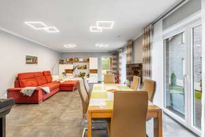 Energieeffizientes Zweifamilienhaus – Die vollständige Adresse der Immobilie erhältst du vom Anbieter., 38536 Meinersen – Vorschaubild 2