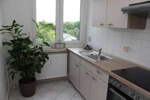 3-Raum-Familienwohnung mit Einbauküche – C.-v.-Ossietzky-Str. 178, 9127 Gablenz, Chemnitz – Vorschaubild 1