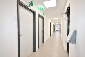 Attraktives Wohn-/ und Bürogebäude mit 
3 Wohneinheiten, 2 Büroeinheiten und 
15 Stellplätzen in 9 – Die vollständige Adresse der Immobilie erhältst du vom Anbieter., 94481 Grafenau – Vorschaubild 28