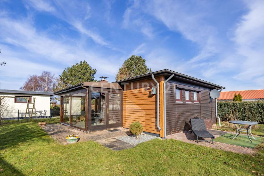 Immobilie in Hohenfelde - Wochenendhaus mit Wintergarten, Natur und Ostseenähe - Bild 0