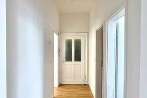 Ruhige 3 Zi-Wohnung mit neuer EBK