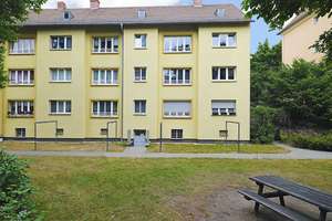 kleine, gemütliche Dreizimmerwohnung im Hochparterre