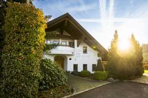 Einfamilienhaus mit Eleganz & Wohnkomfort trifft Landhausluxus – Ihr exklusives Refugium in Wehingen – Tuttlingen (Kreis) – Vorschaubild 1