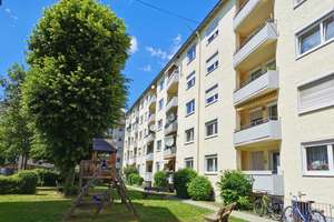 ** Attraktive Kapitalanlage: 4-Zimmer-Wohnung mit Südbalkon & idealem Grundriss ** – Die vollständige Adresse der Immobilie erhältst du vom Anbieter., 85053 Südost, Ingolstadt – Vorschaubild 2