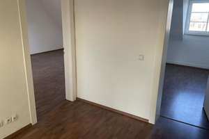 Für Junge und Junggebliebene. Tolle 2-Zimmer-Wohnung im 4. OG in Duisburg Ruhrort – Krusestraße 5, 47119 Ruhrort, Duisburg – Vorschaubild 11
