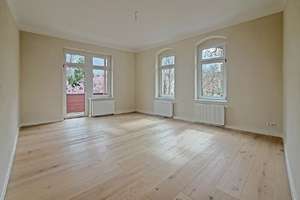 Erstbezug nach Renovierung: Lichtdurchflutete 5-Raum-Wohnung mit ZWEI BALKONEN & Gäste-WC – Die vollständige Adresse der Immobilie erhältst du vom Anbieter., 1277 Striesen-Ost, Dresden – Vorschaubild 2