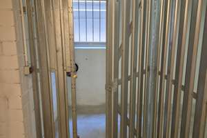 Attraktives Wohnen in Elbnähe: Kompaktes Apartment in Dresden-Kleinzschachwitz – Friedrich-Kind-Straße 11, 1259 Kleinzschachwitz, Dresden – Vorschaubild 13