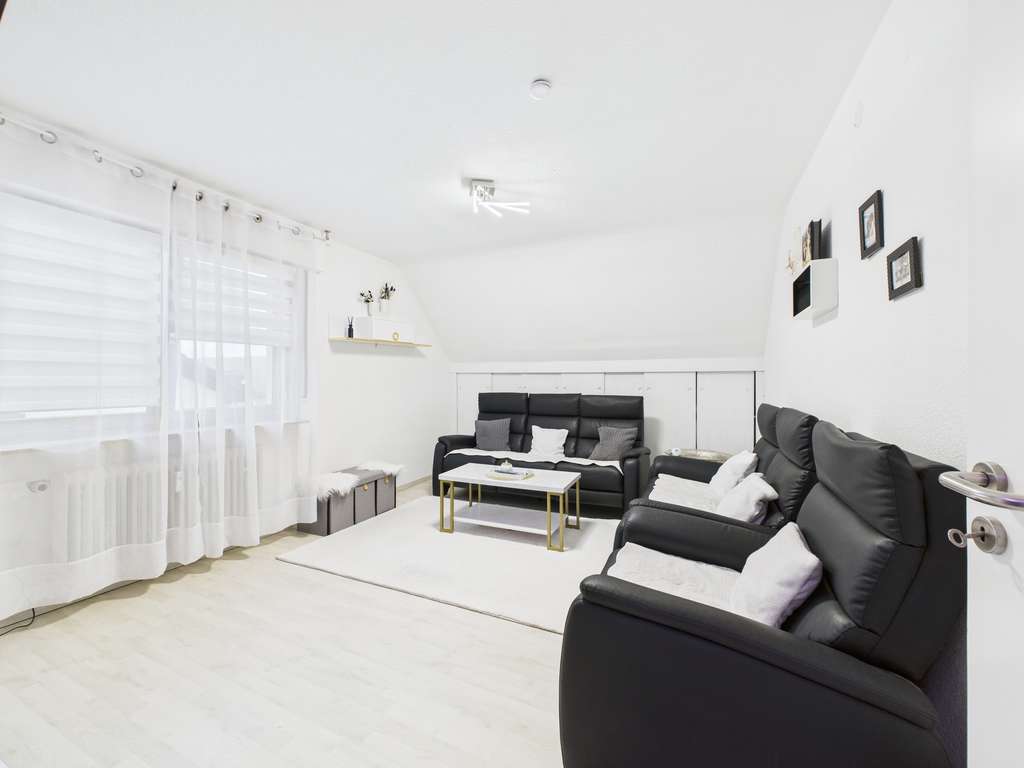 Immobilie in Waldenbuch - Stilvolle 5-Zimmer-Maisonette in Waldenbuch - Bild 3