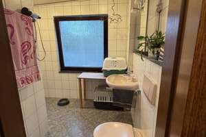 Charmantes freistehendes Einfamilienhaus in begehrter Wohnlage – Die vollständige Adresse der Immobilie erhältst du vom Anbieter., 42657 Burg/Höhscheid, Solingen – Vorschaubild 9