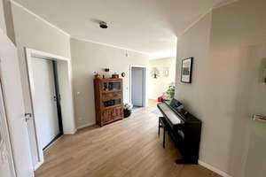 Hochwertige EG - Wohnung über 2 Ebenen mit 2 Garagen zu verkaufen – Die vollständige Adresse der Immobilie erhältst du vom Anbieter., 21147 Neugraben-Fischbek, Hamburg – Vorschaubild 3