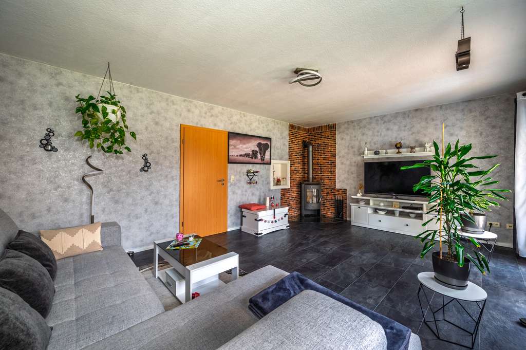 Immobilie in Faßberg - Umfangreich modernisiertes Reihenhaus in ruhiger Lage - Bild 3