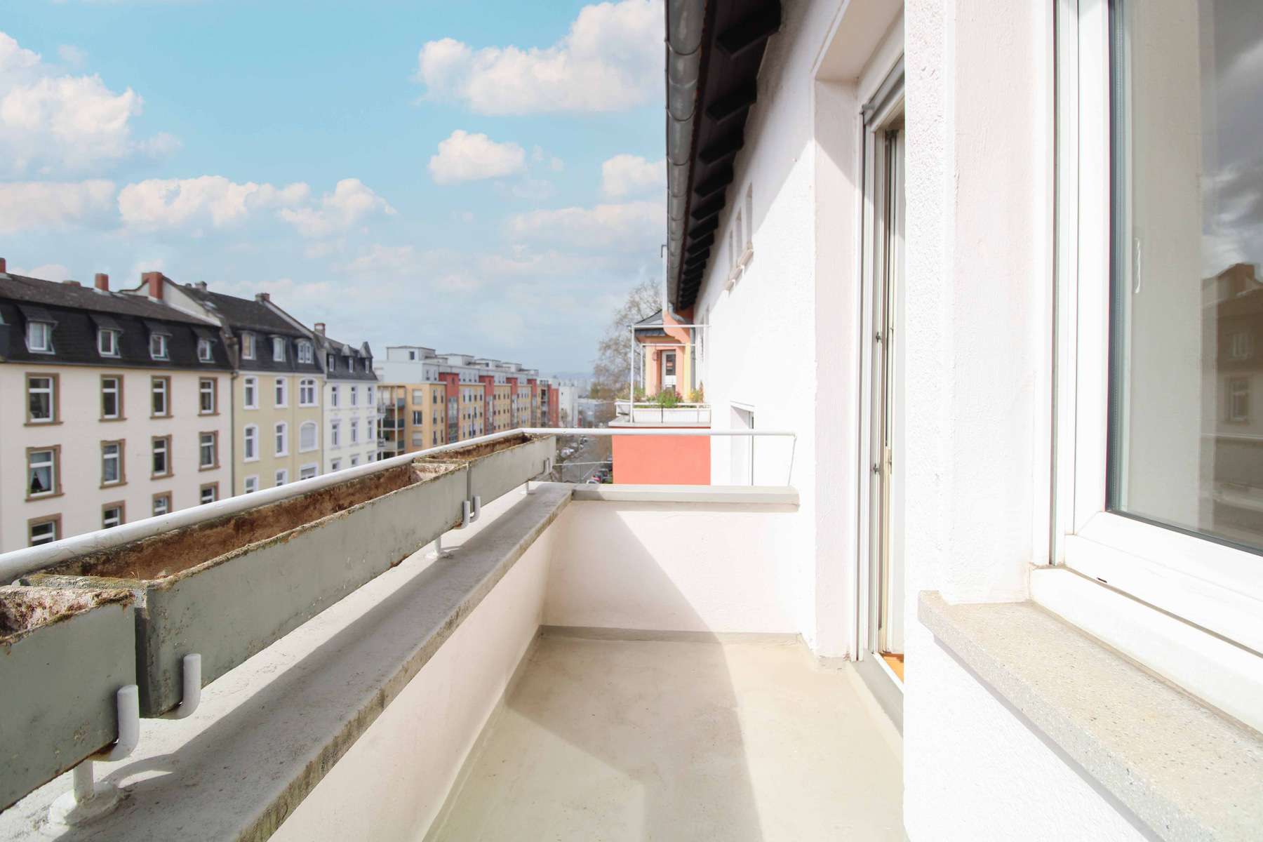 Helle 2 Zimmer Wohnung in top Lage von Bockenheim, Frankfurt am Main – Bild 3