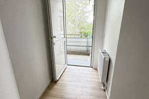 Familienfreundliche 4-Zimmer-Wohnung mit Balkon und moderner Raumaufteilung – Wolfringstr. 14, 90765 Ronhof, Kronach, Fürth – Vorschaubild 2
