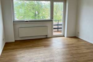 Moderne 2-Zimmer Wohnung mit Balkon in Vorhalle