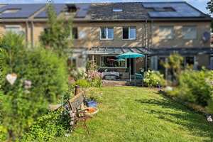 Energieeffizienz A: Gepflegtes Reihenmittelhaus aus 1994 in bevorzugter Wohnsiedlung von Huckarde – 44369 Huckarde (Ortsteil), Dortmund – Vorschaubild 2