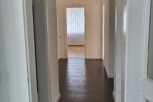Sehr schöne 3 -Zimmer-Wohnung mit Loggia in Krefelder Innenstadt