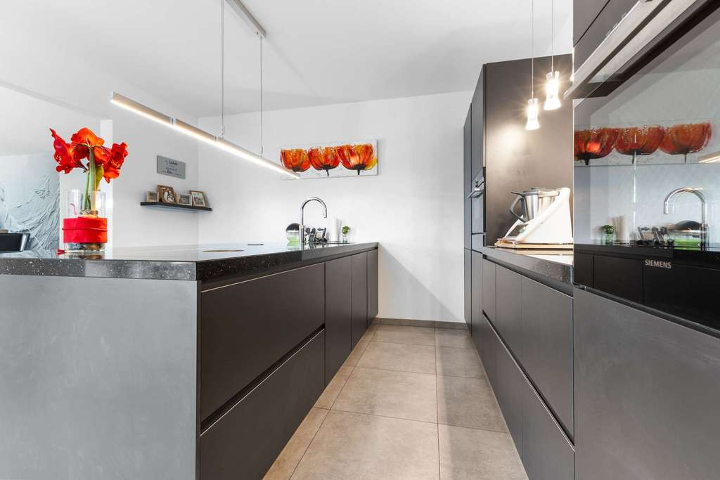 Immobilie in Rhede (Ems) - Seeblick, Ruhe, moderne Architektur – Traumhaus aus 2021 direkt am Spieksee - Bild 3