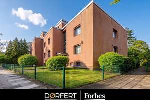 Wohlfühlwohnung mit Balkon ins Grüne
 – stilvolle 2-Zimmer-Oase in Hamburg- frei lieferbar!